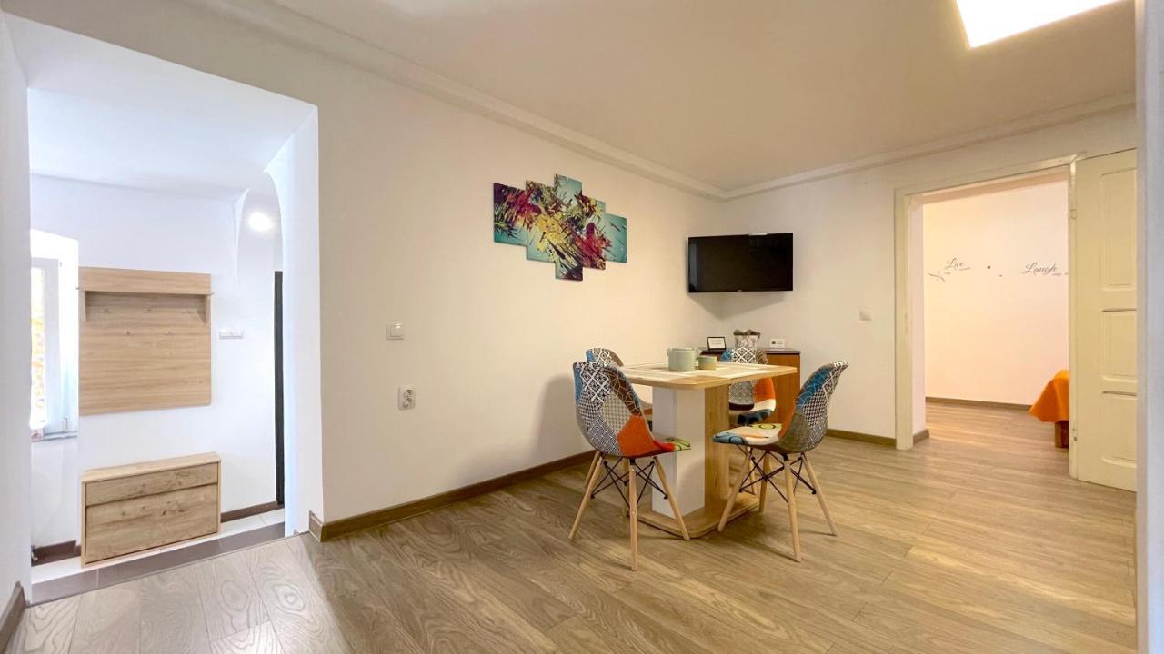 Well Prettyplaces Apartment 001 Braşov Buitenkant foto