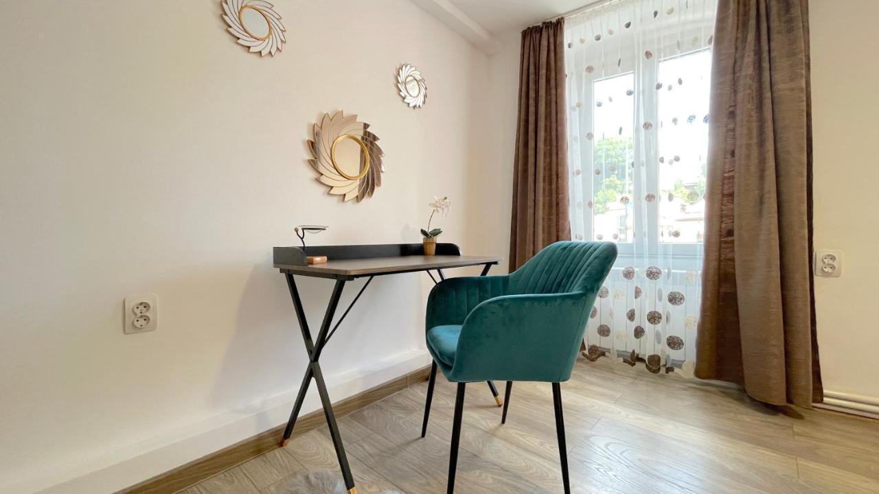 Well Prettyplaces Apartment 001 Braşov Buitenkant foto